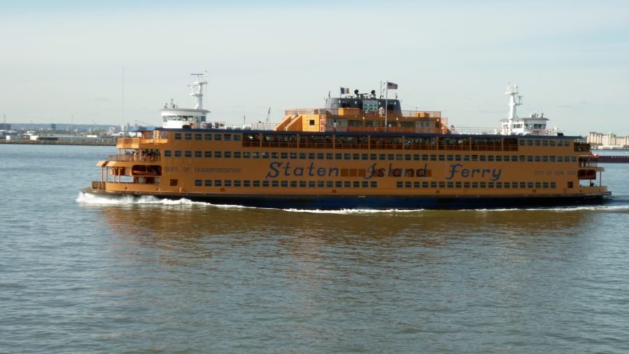 ferry pour la statue de la liberté